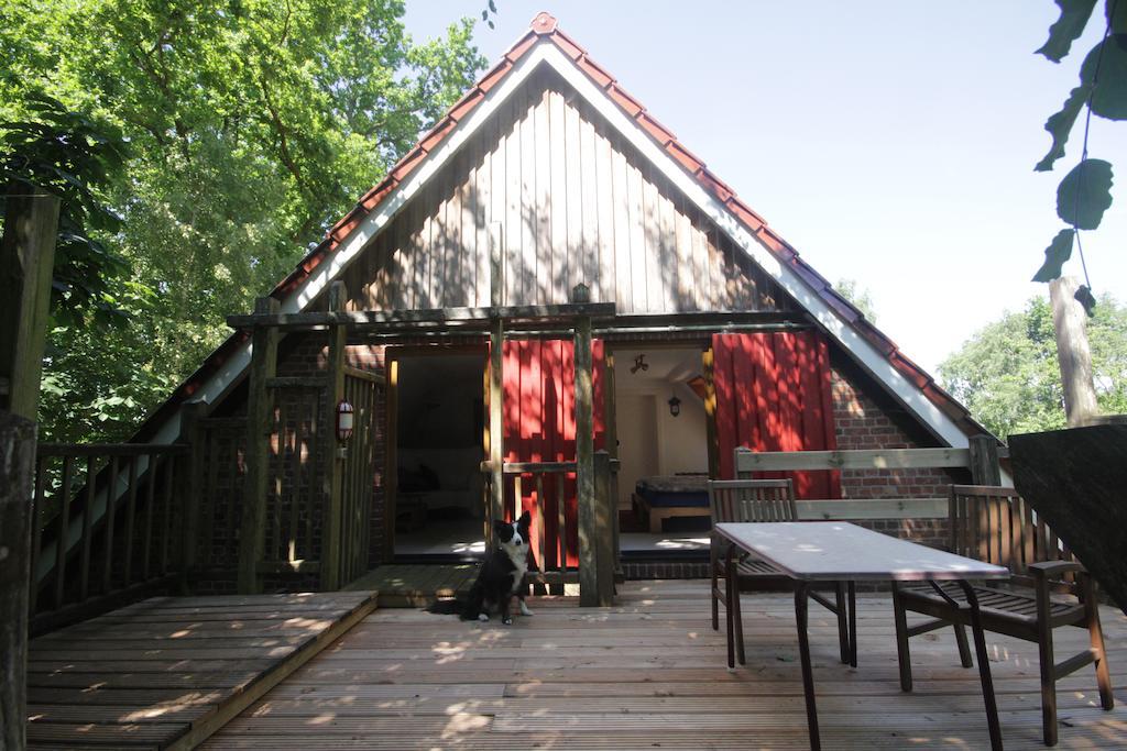 Hof Rahlf Im Naturpark Aukrug Hennstedt  Стая снимка
